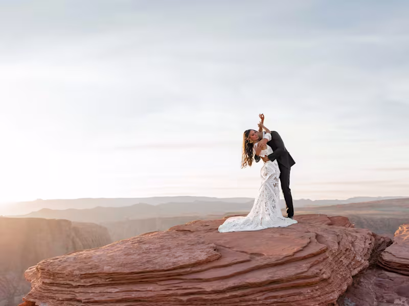 Cover image for SEO Blog Post: How Much Should I Budget for an Elopement?