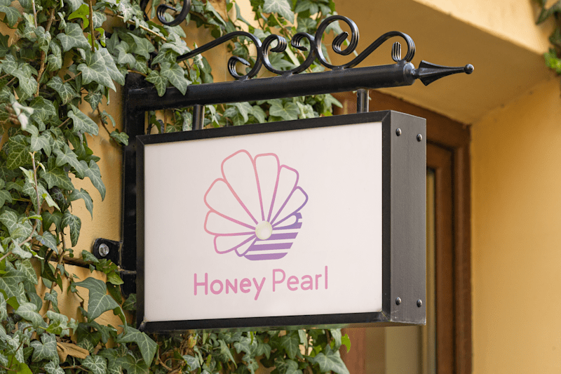 Cover image for Honey Pearl | Logo Design