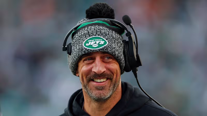 Cover image for NY Jets should go all-in on 2024...by drafting a rookie QB