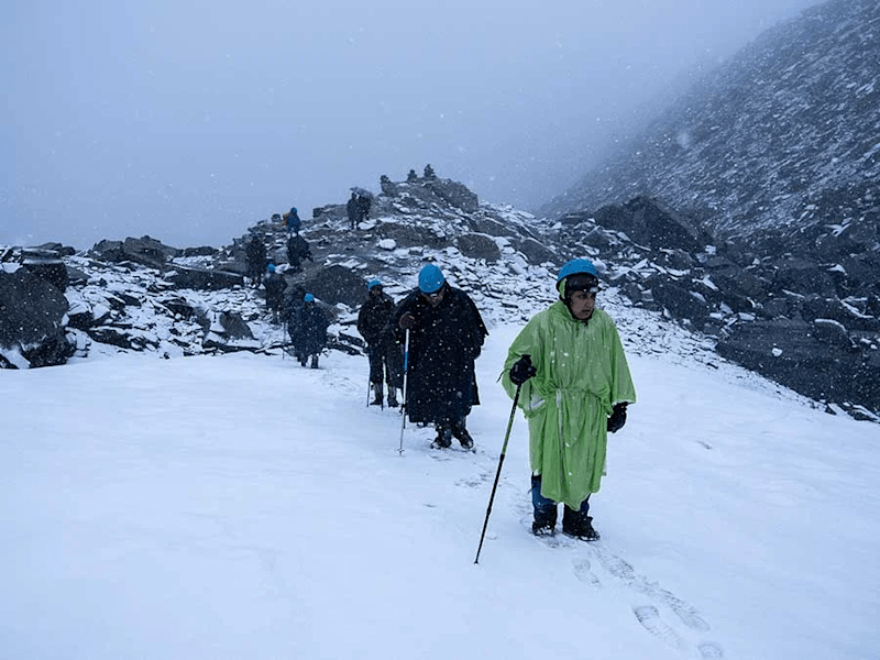Cover image for Pin Bhaba Pass Trek: The Great Himalayan Crossover