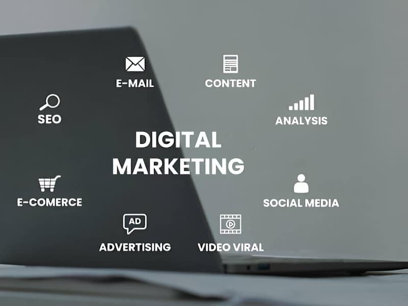 Cover image for Online gift shop -> social media management.
