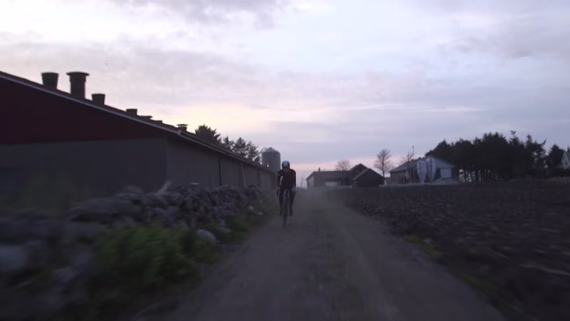 Cover image for Akilles - Mini Documentary