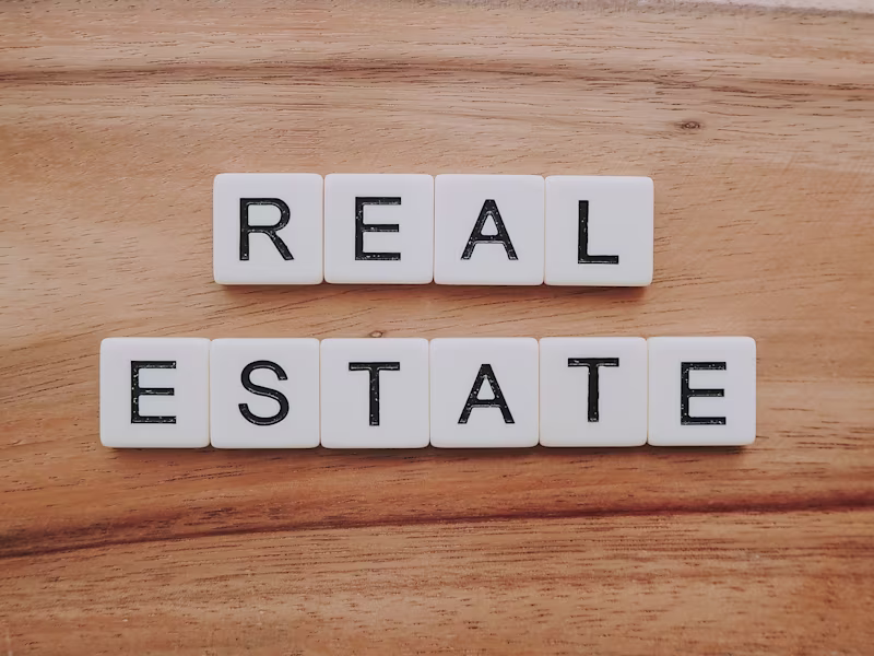 Cover image for Real Estate Customer