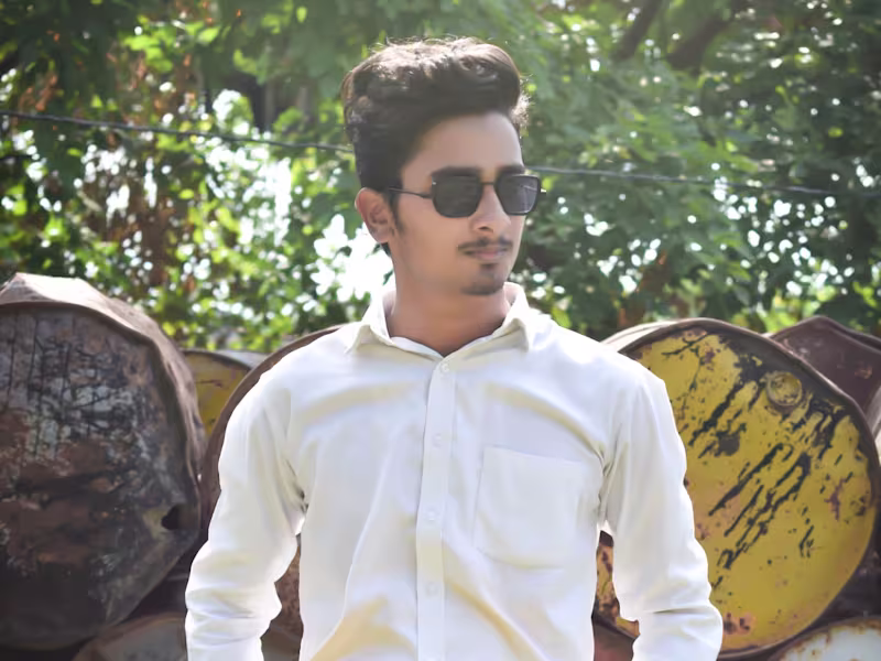 Cover image for  I'm Ayaaz, a passionate Video Editor and Storyteller.