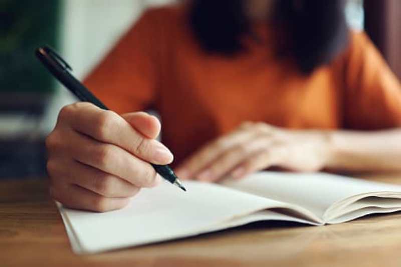 Cover image for Crafting Clarity: Mastering Content Editing for Science Blogs