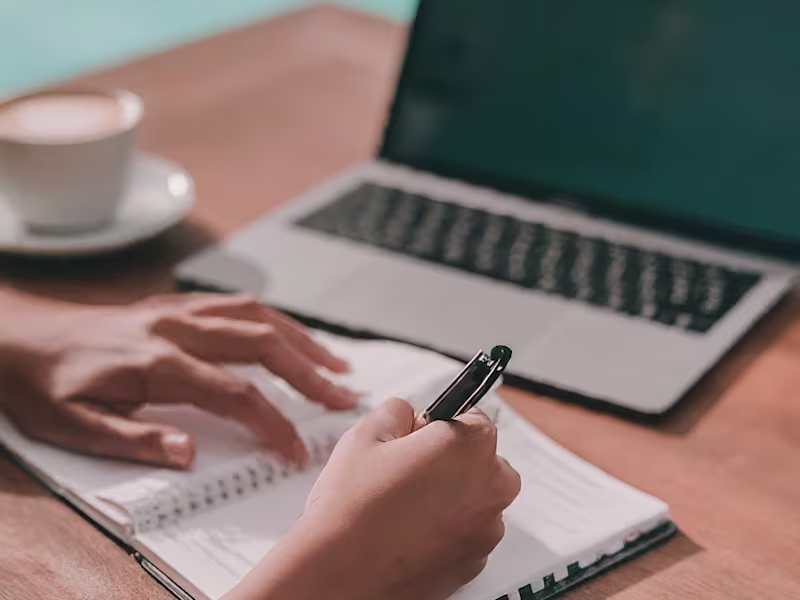 Cover image for Towards a Dual Model: Investigating the Link Between Sentence S…