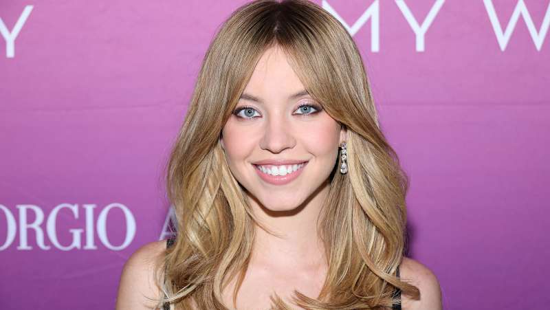 Cover image for Ways To Style Curtain Bangs, No Matter Your Hair's Length