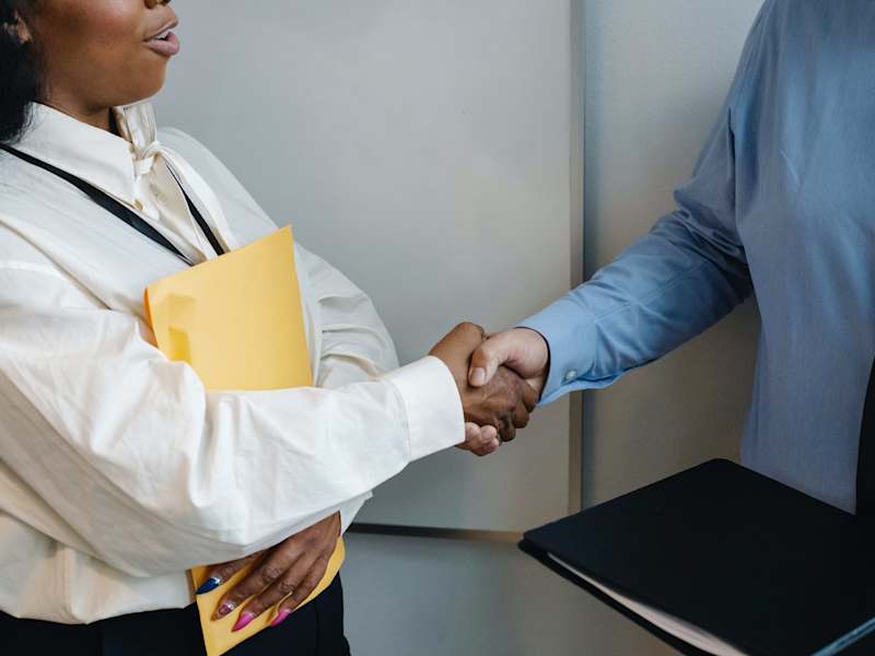 Cover image for IInsurance Company Corporate Ethics Training VO