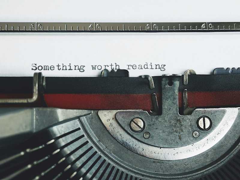 Cover image for Compelling copy. By human, for humans. 