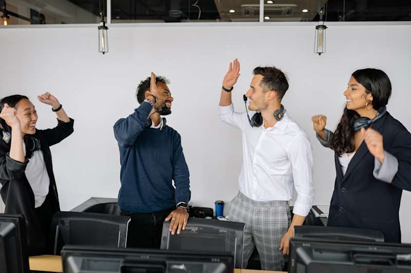 Cover image for How to Build an Effective Employee Recognition Program