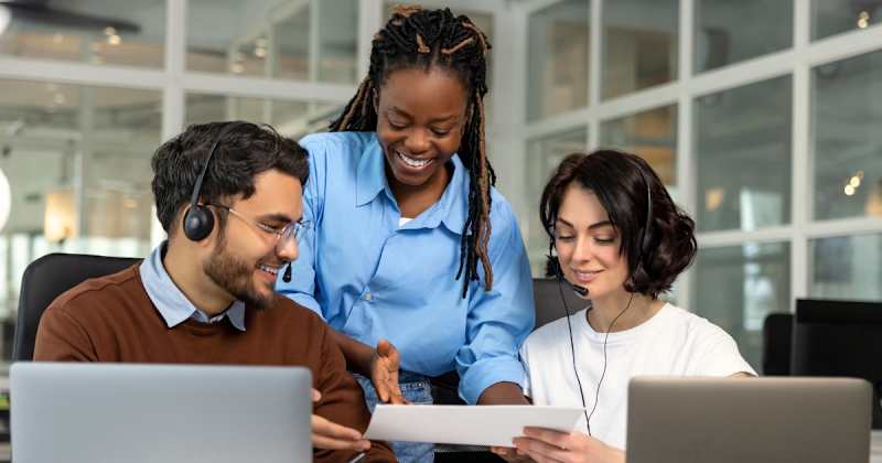 Cover image for Improve Your Outbound Calling Strategy 2025: 8 Proven Tips