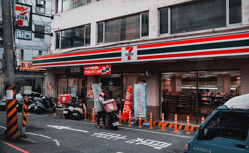 Cover image for How to Add Money to Cash App at 7-eleven