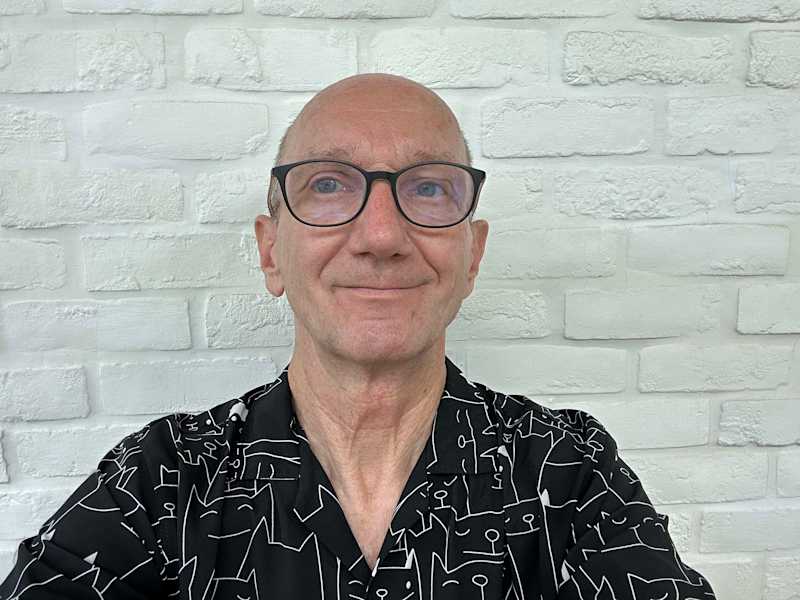 Cover image for Weekly conversation with Robert