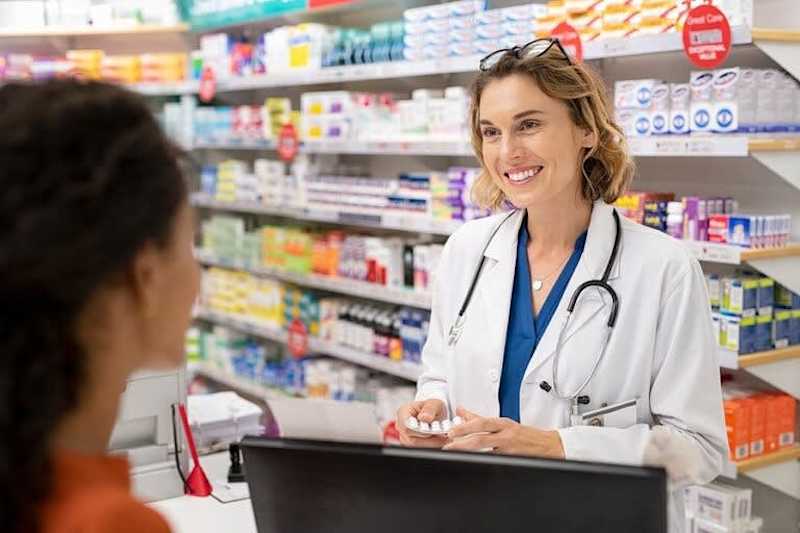 Cover image for The Advantages of Using a Canadian Pharmacy