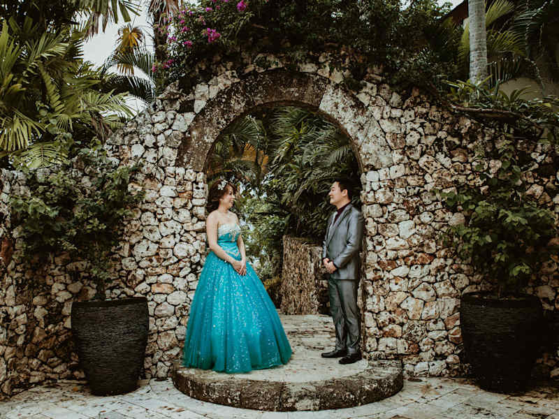 Cover image for Hidden Beach Vow Renewal Session