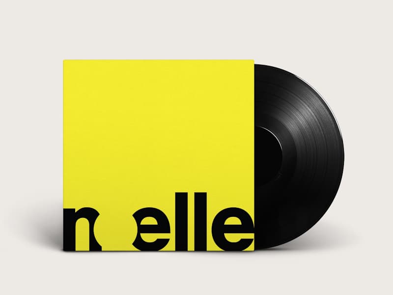 Cover image for Noelle