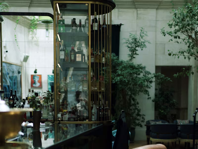 Cover image for SMM/Hotels