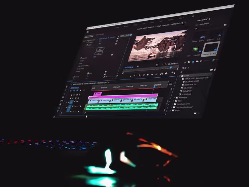 Cover image for Engaging Content Writing