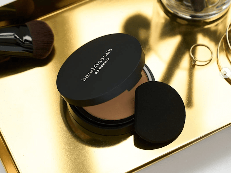 Cover image for bareMinerals: Social Campaign