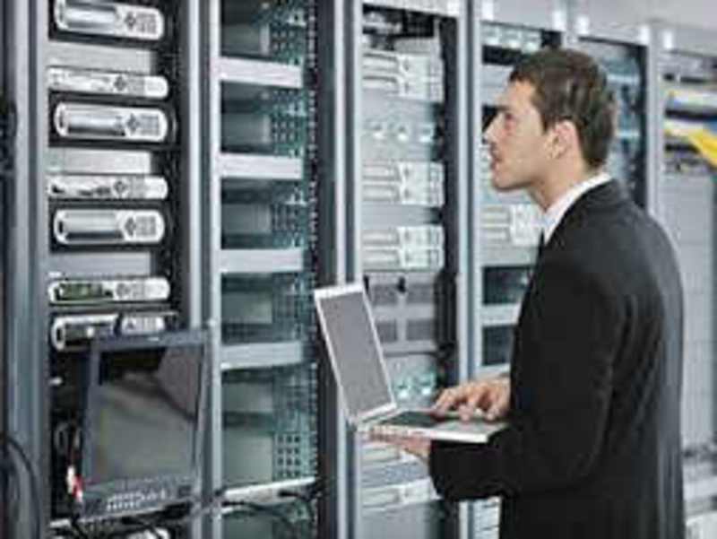 Cover image for Network Administrator 