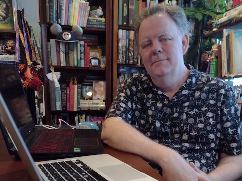 Cover image for Researcher with 25 years of professional experience