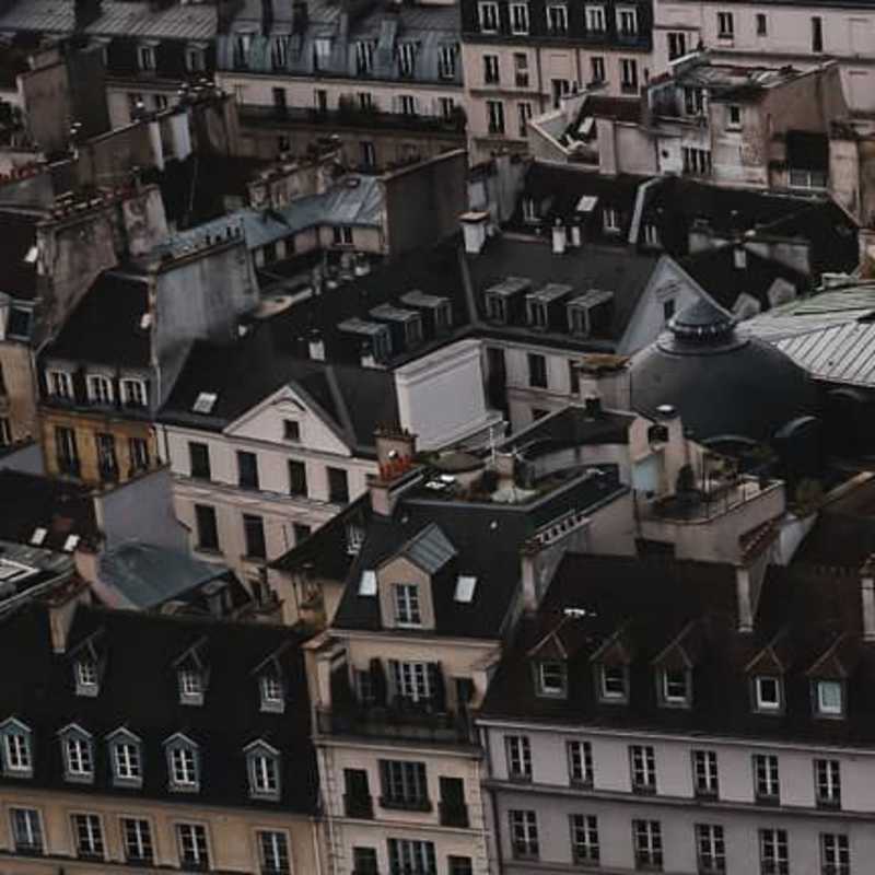 Cover image for Transforming the urban scenery 