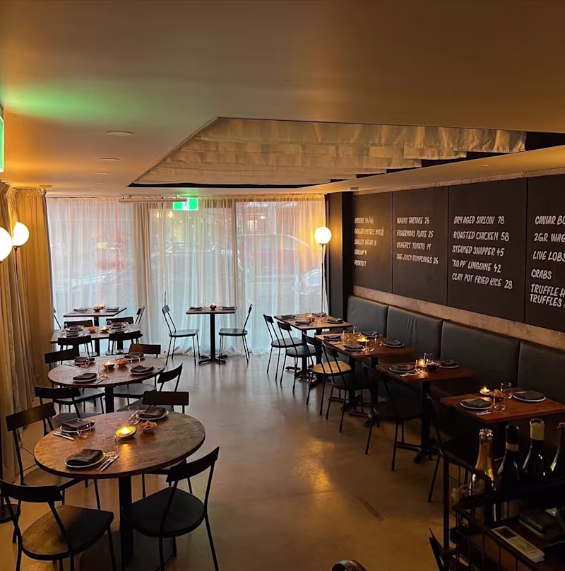 Cover image for S'more Bistro