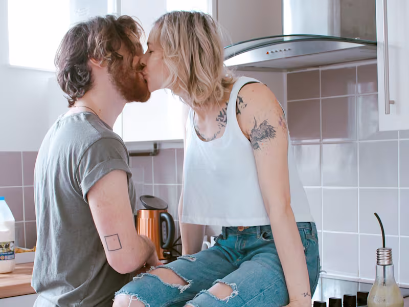 Cover image for Online Couples Therapy - Rekindle your love.