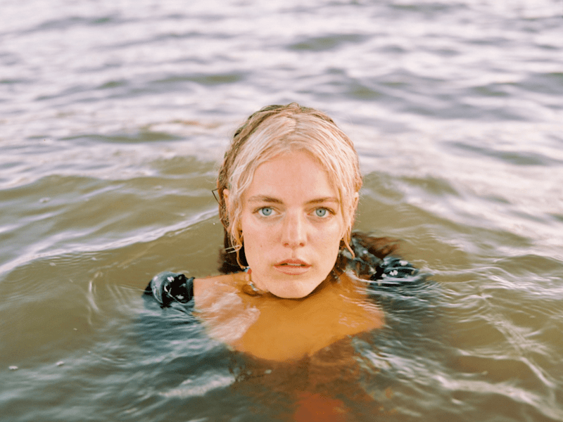 Cover image for Symphony of Sunshine: An Interview with Jenn Blosil