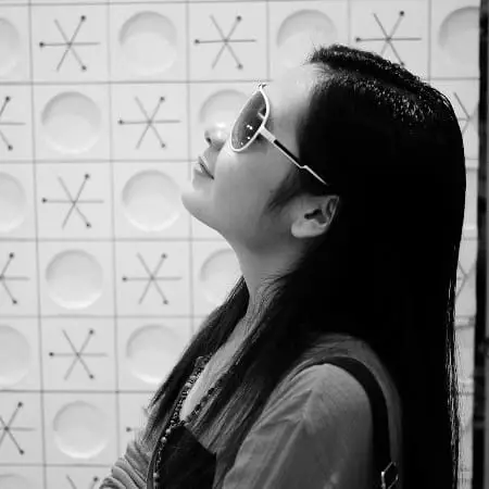 Lyka Tan's avatar
