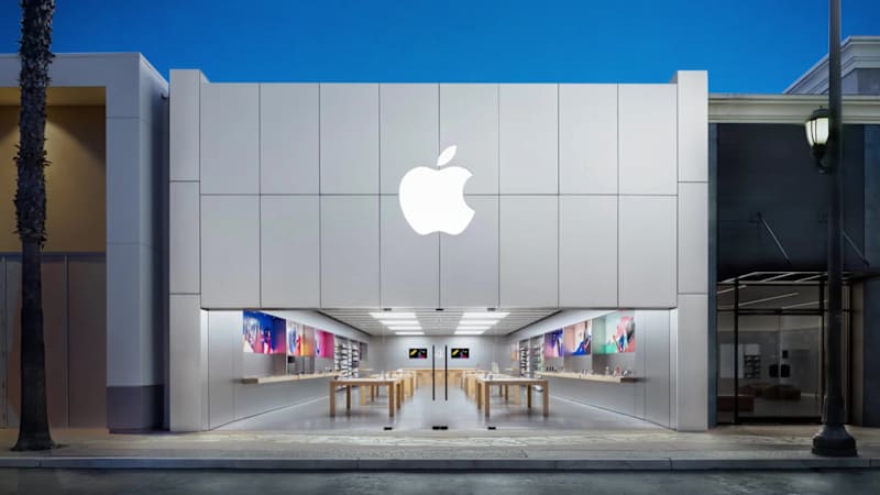 Cover image for Apple Store closing concept