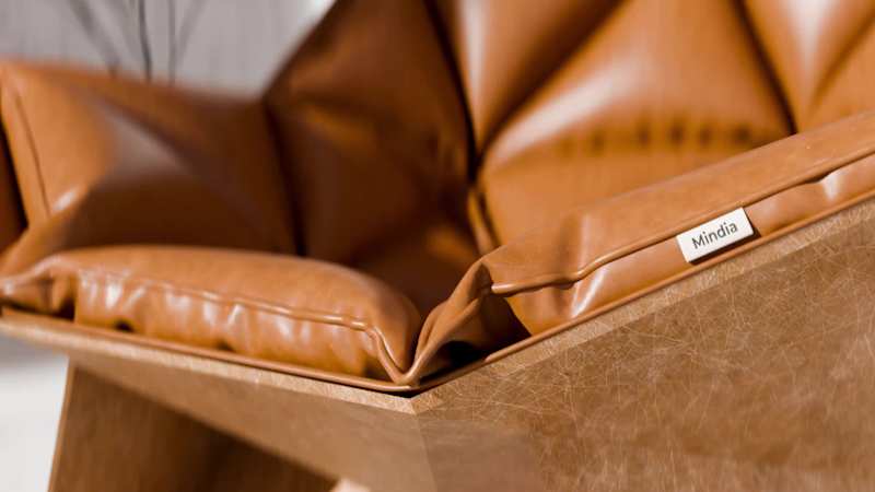 Cover image for Contemporary Elegance: Modern Chair Design for Mindia