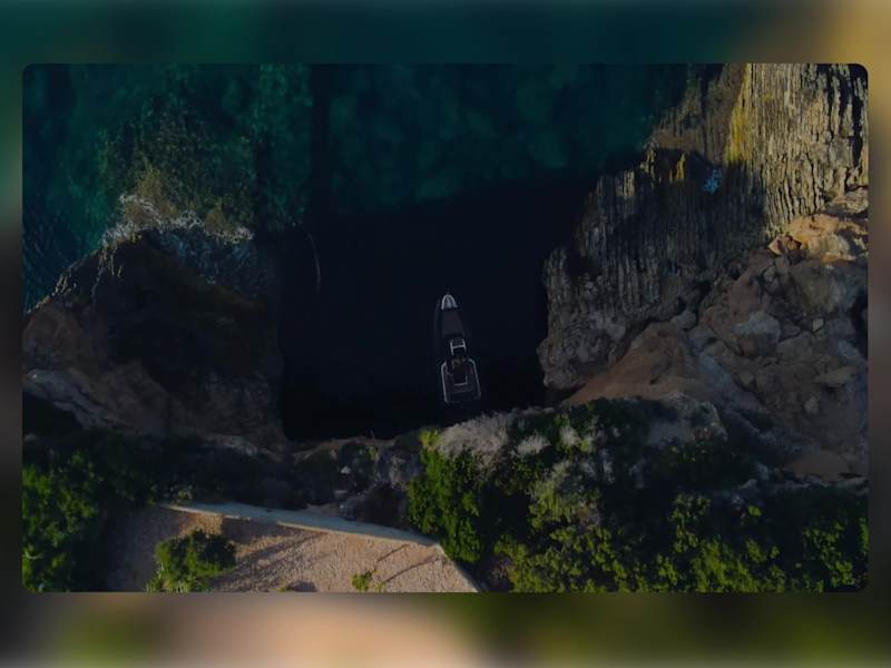 Cover image for Preparing client presentations for the coming week 🛥️🏝️ Is...