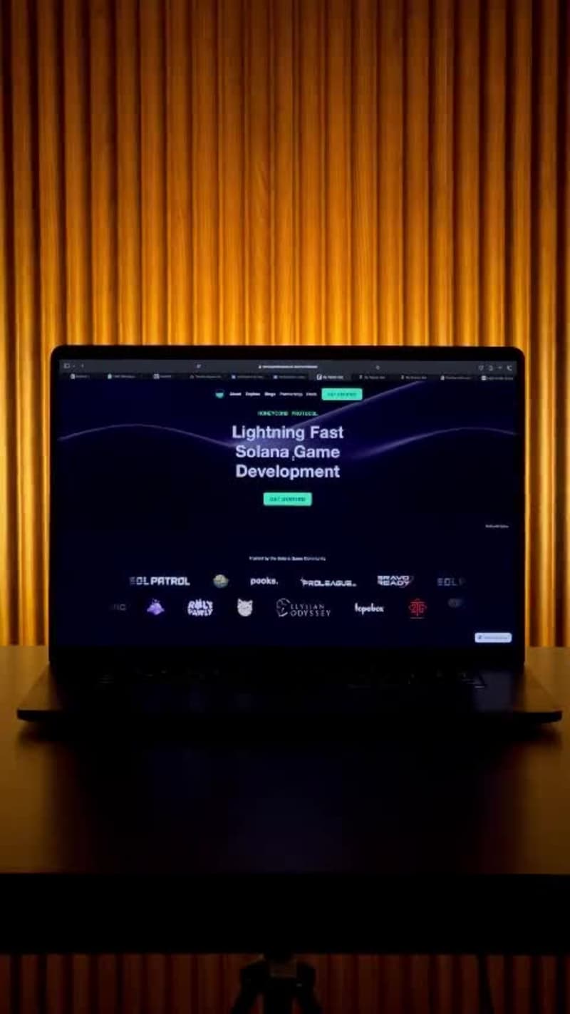 Cover image for Honeycomb Protocol Web3 SaaS Product Website Design