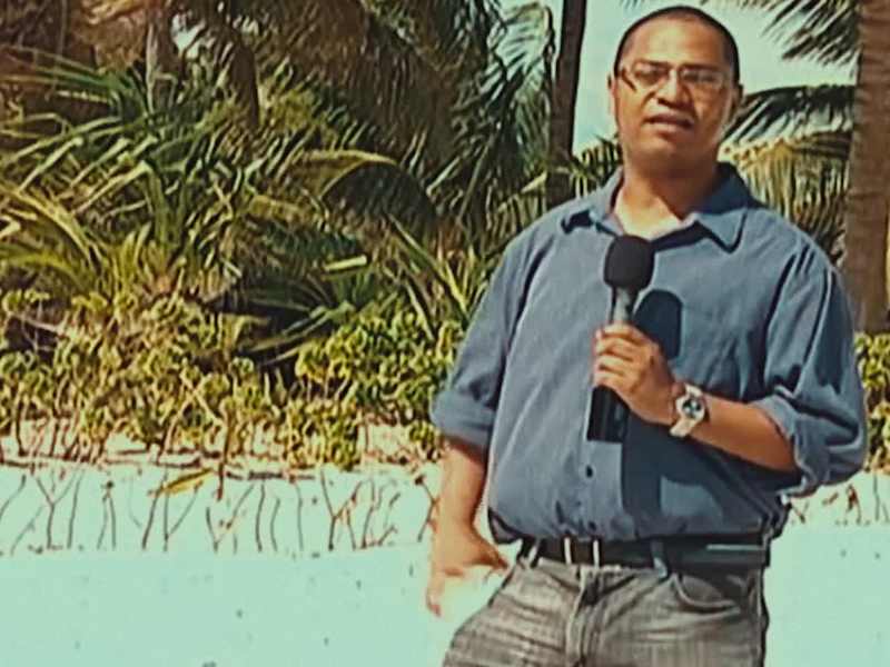 Cover image for Trailer - Running with the Devil: The Wild World of John McAfee