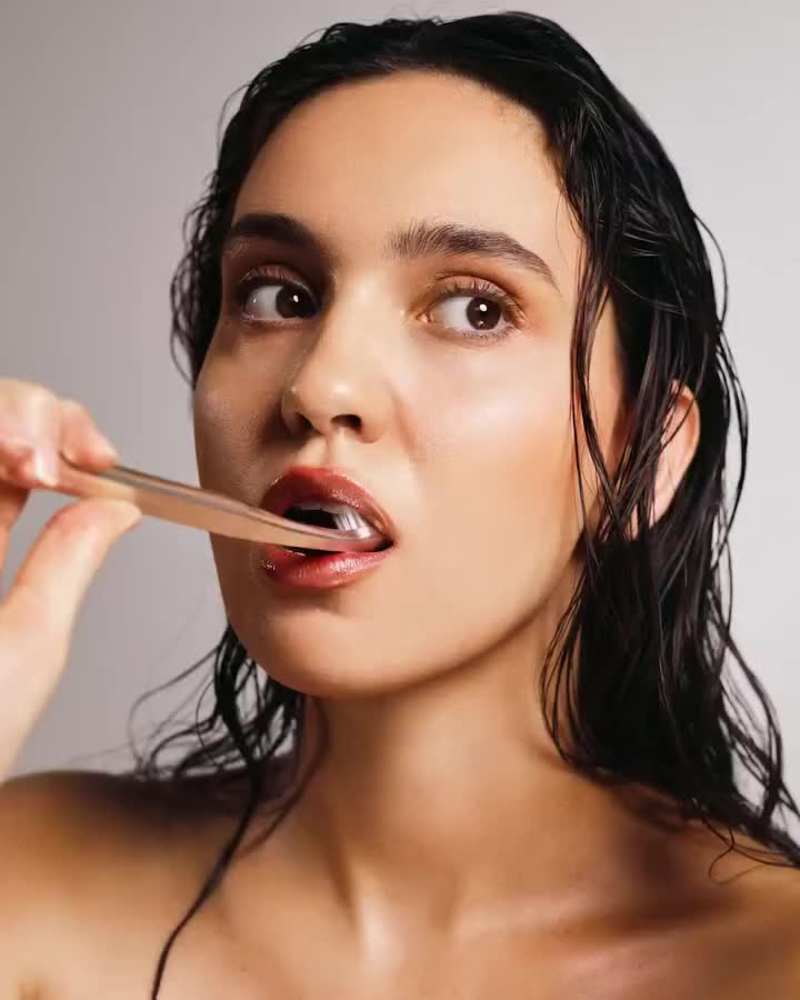 Cover image for Online Advertising and Branding for Aurezzi