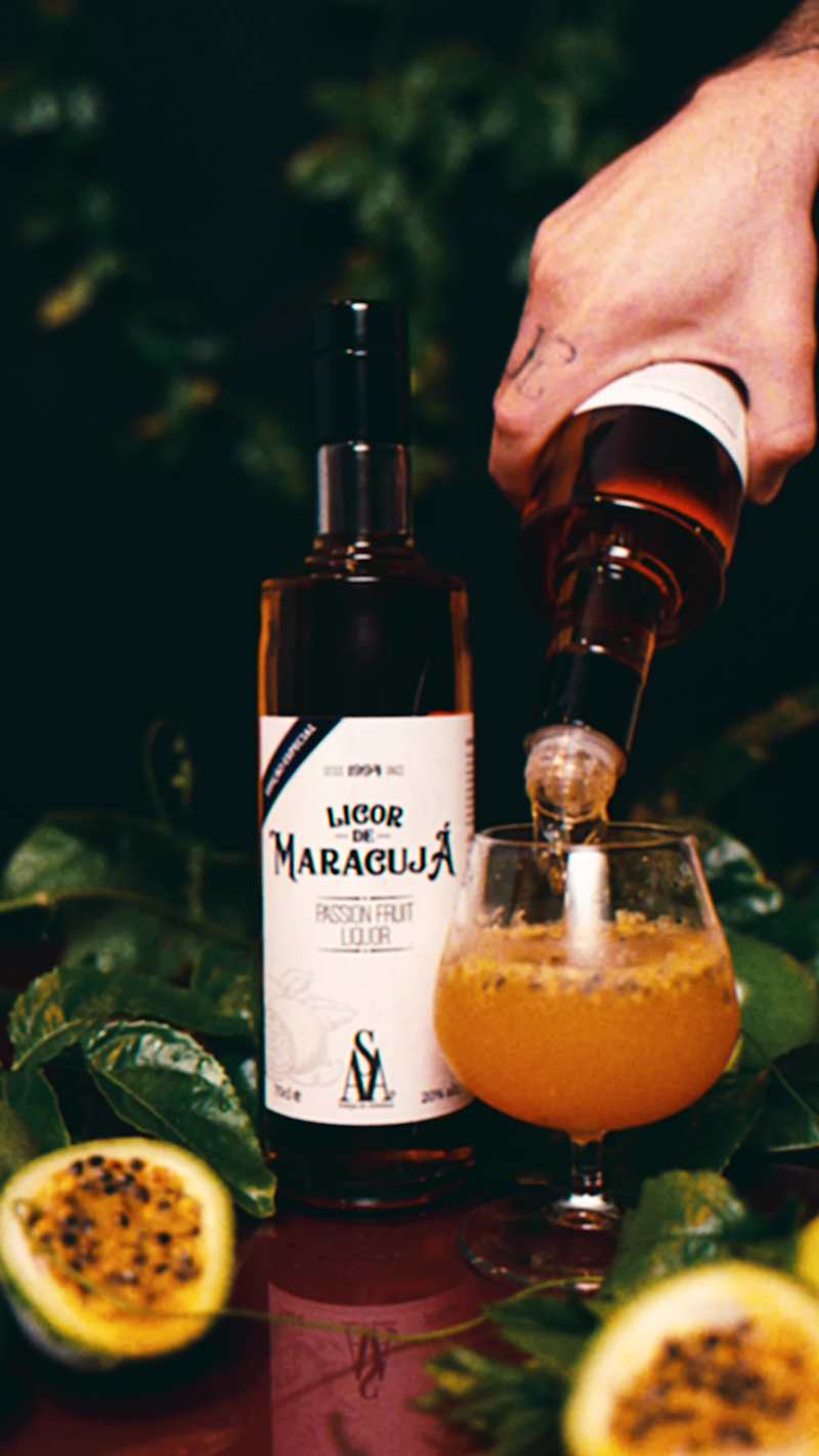 Cover image for A timeless, vintage-inspired showcase of