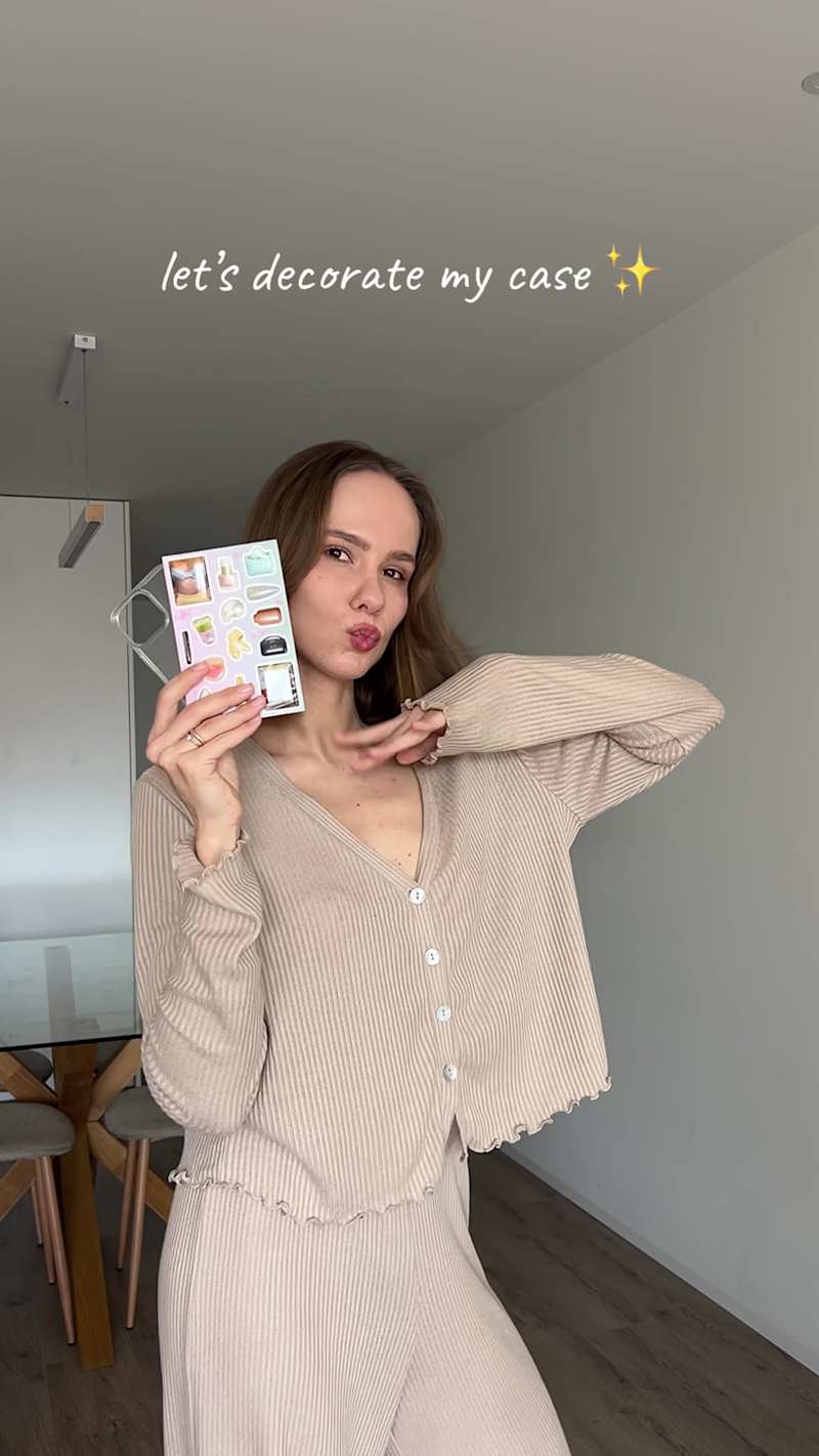 Cover image for "Let's Decorate My Case" –