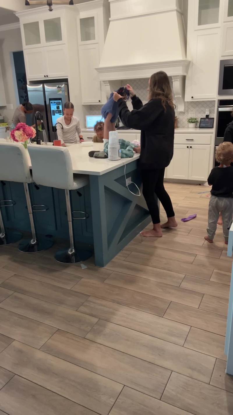 Cover image for Scaleplustalent x Grownsy
Creator: Karissa Collins