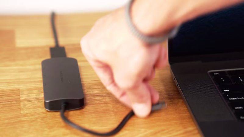 Cover image for USB Hub - Product Demo