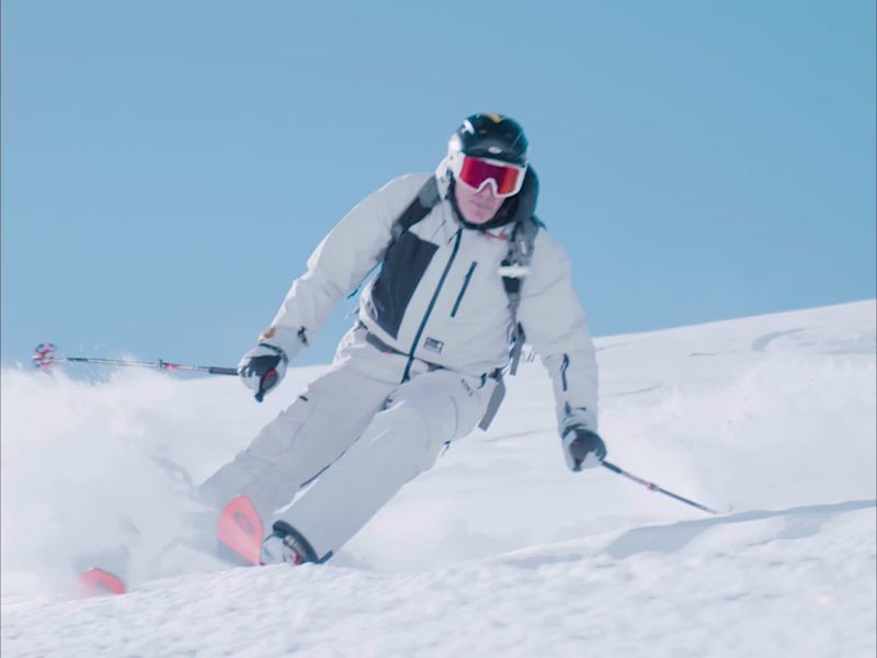 Cover image for Skiing in Motion