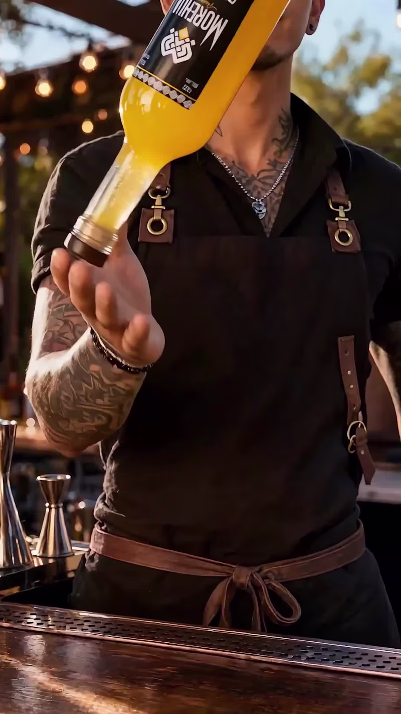 Cover image for A dynamic, vertical social media