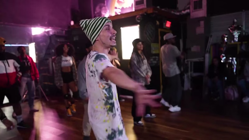 Cover image for Cut this 15s dance reel
