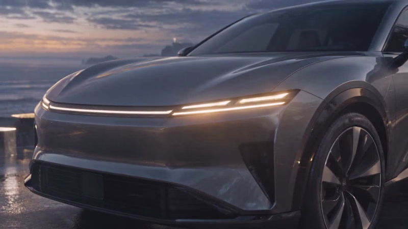 Cover image for Gran-Coupé Crossover commercial made with