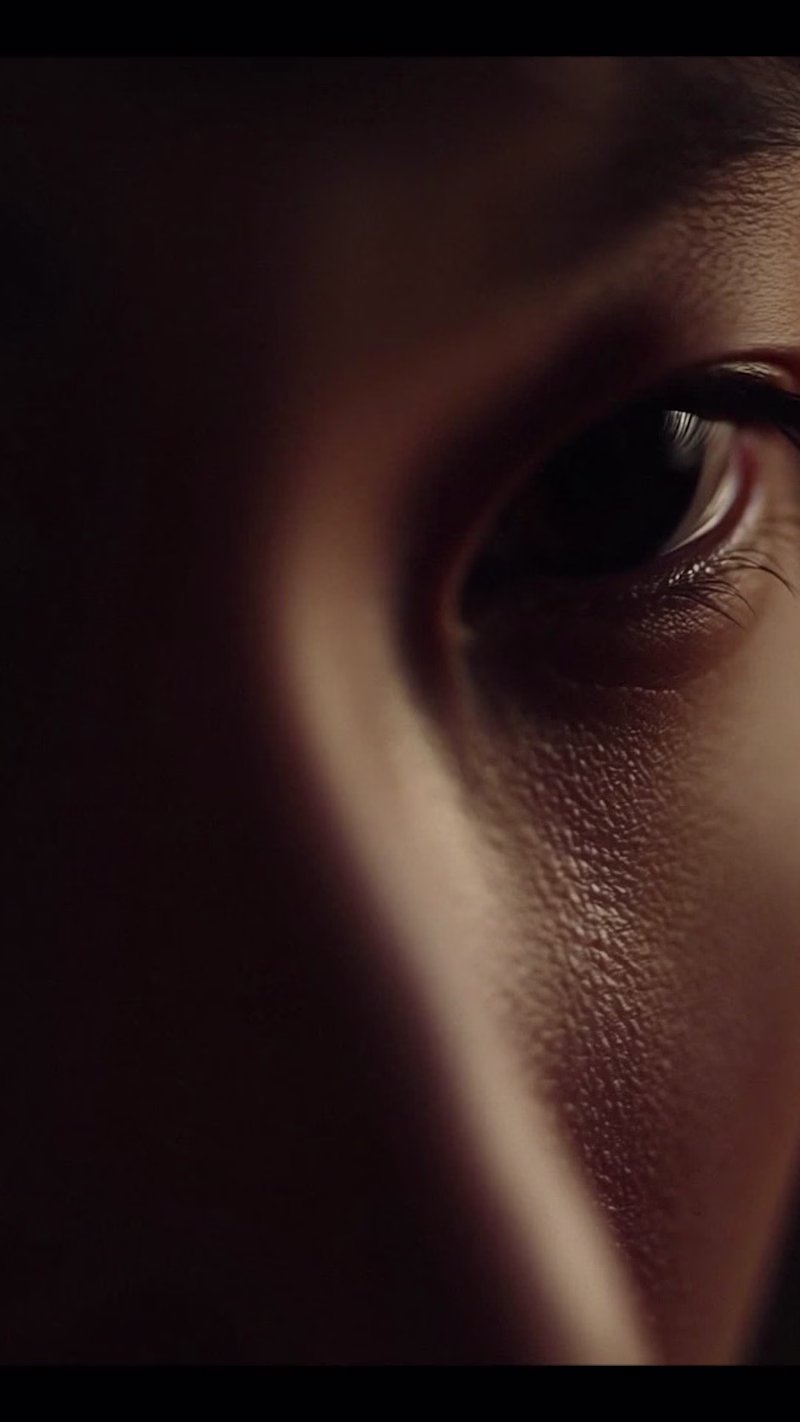 Cover image for Under the Scent of Love