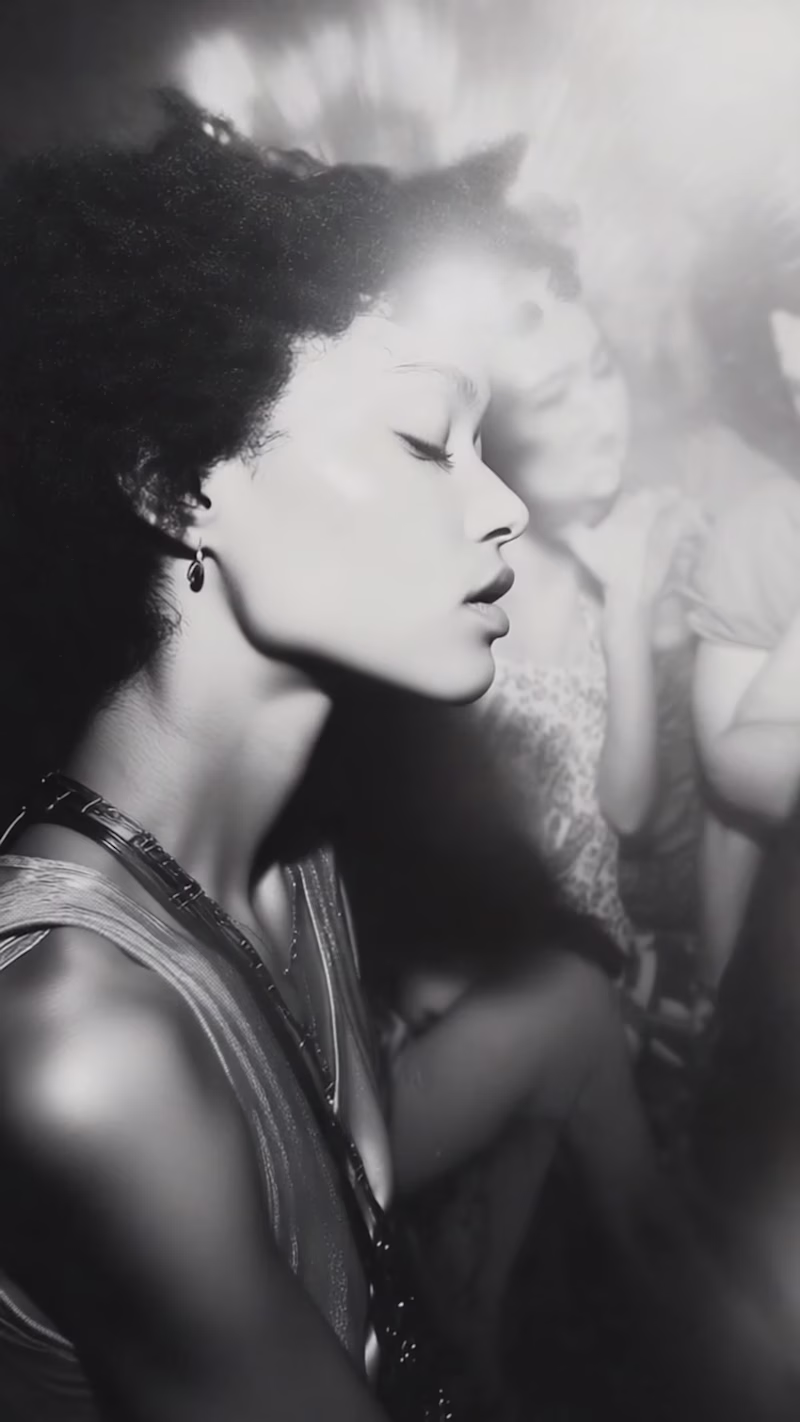 Cover image for Euphoric: A Fragrance from the Night