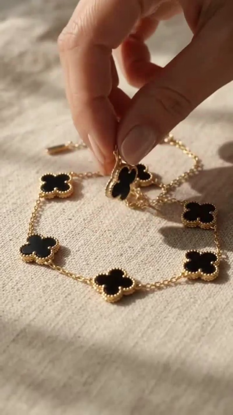 Cover image for High Quality Jewelry Ad Video